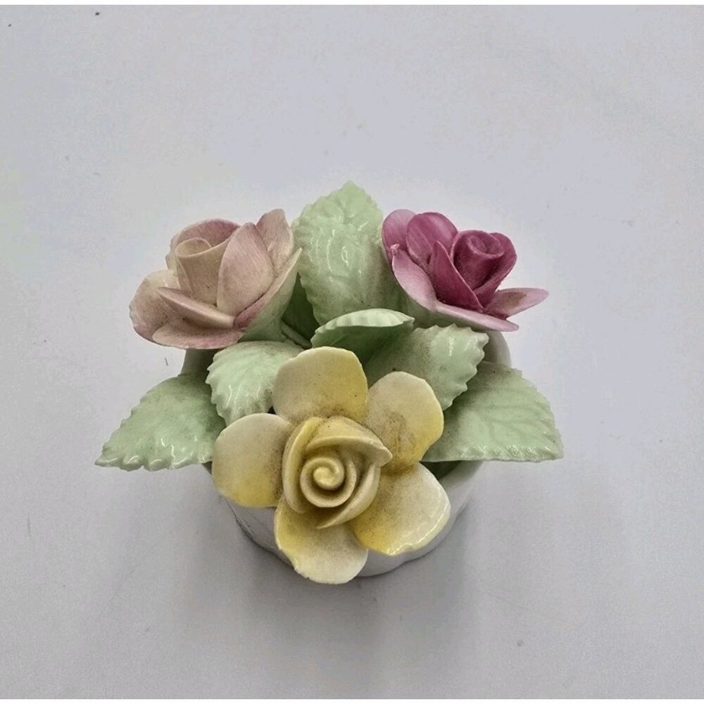Golden Crown E&R England Fine Bone China Floral Bouquet Figurine Roses